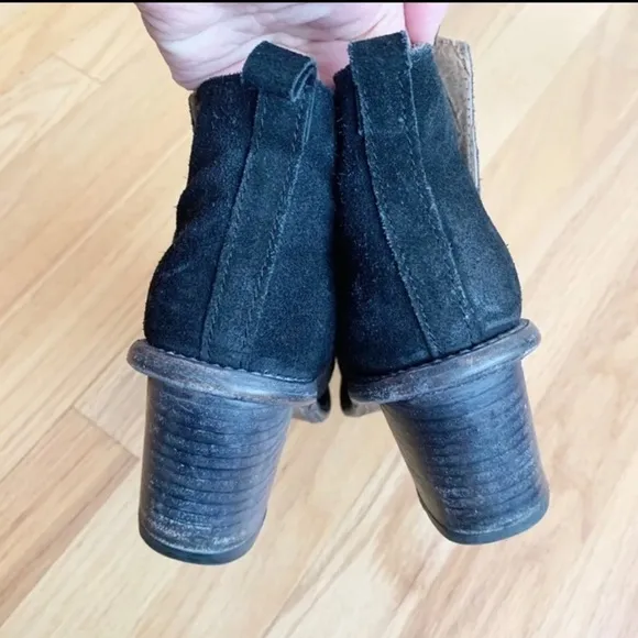 - 𝅺ANTHROPOLOGIE Holding Horses beatrice distressed Suede ankle boots sz 9…