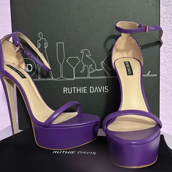 ￼ brand, new Ruthie, Davis platform, purple leather heels