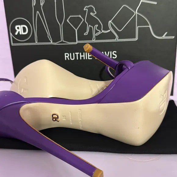 ￼ brand, new Ruthie, Davis platform, purple leather heels