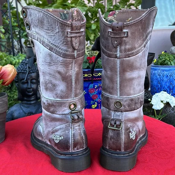 🌺 Dr. Martens Triumph Washed Brown Floral Tall 12 Eye Boots 🌺