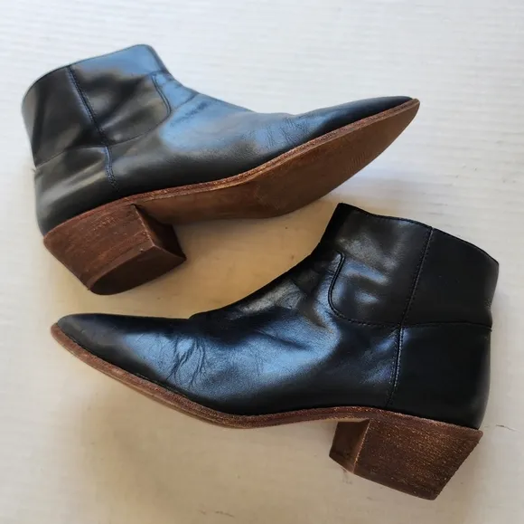 🌸  Madewell | Leather Ankle Boots, size 9, Black