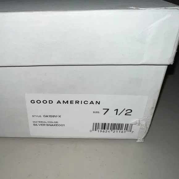 🪩 NIB! Good American Silver Platform Sandals