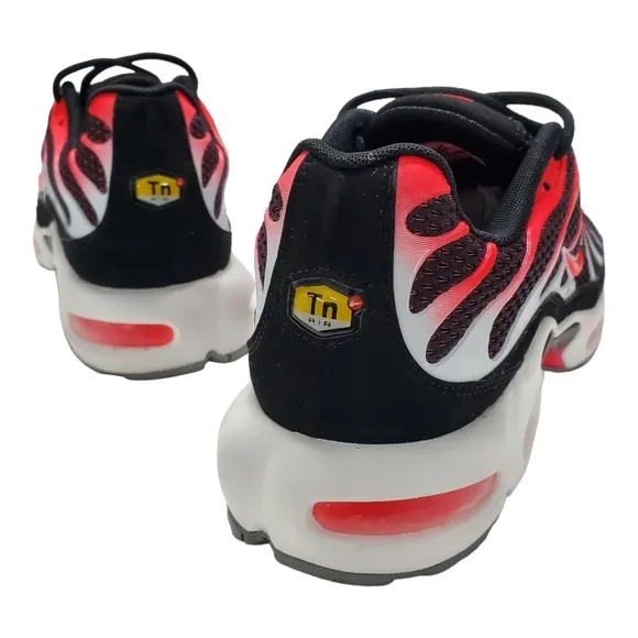 🆕 NIKE Shoes AIR MAX PLUS TN Hot Lava Athletic Sneaker