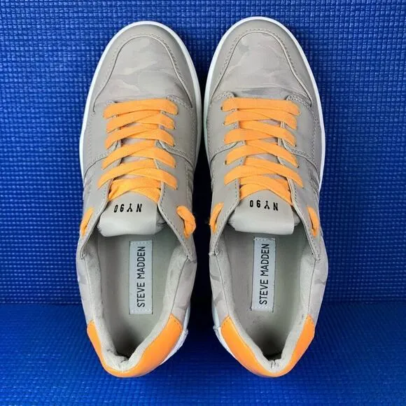🔴 STEVE MADDEN ZAYDEN CAMOUFLAGE Women`s Size 7M Grey Orange Comfort Shoes