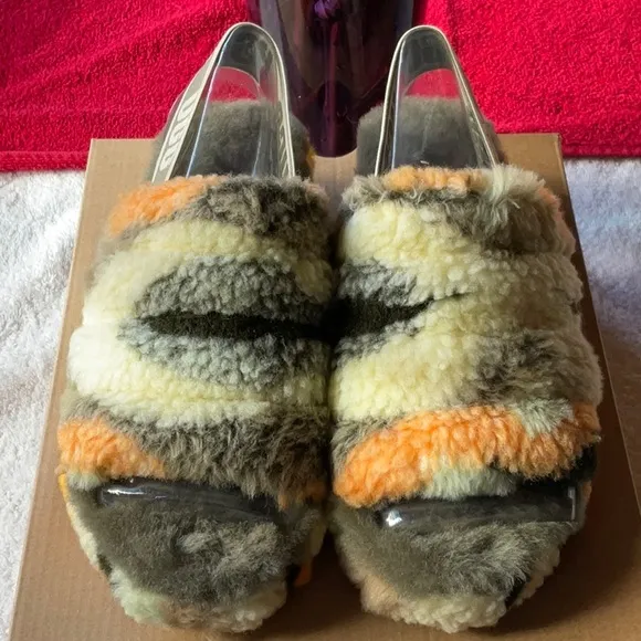 🧡 UGG SANDALS 🧡