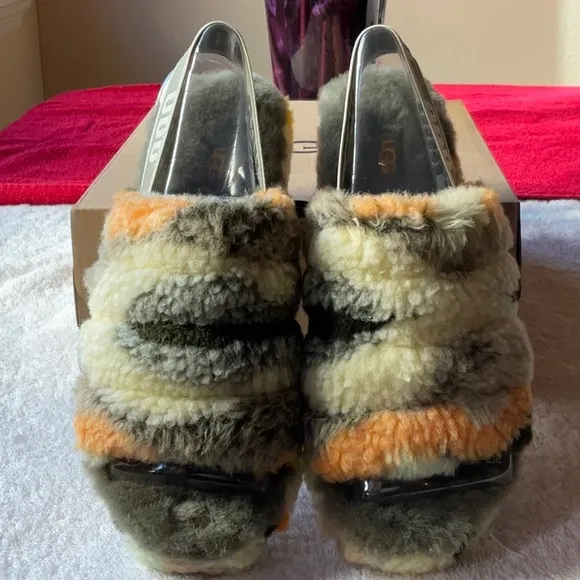 🧡 UGG SANDALS 🧡