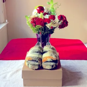 🧡 UGG SANDALS 🧡