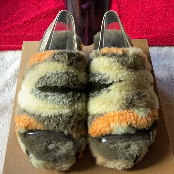 🧡 UGG SANDALS 🧡