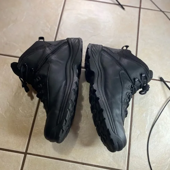 $120  MEN'S WHITE LEDGE MID WATERPROOF HIKING BOOTS TIMBERLAND