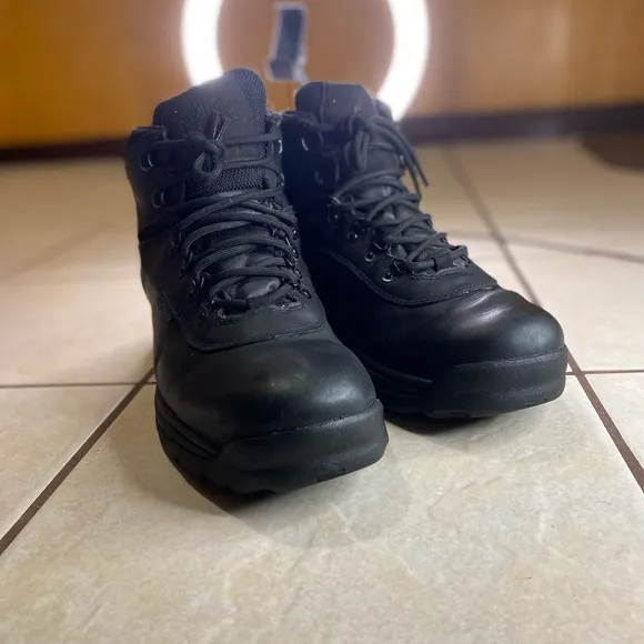 $120  MEN'S WHITE LEDGE MID WATERPROOF HIKING BOOTS TIMBERLAND
