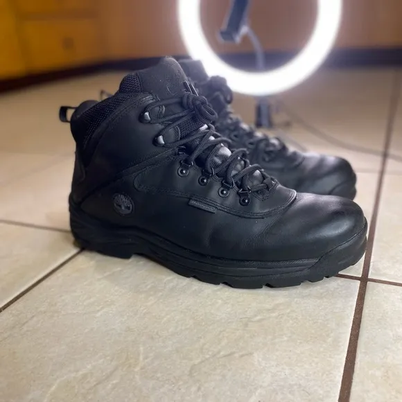$120  MEN'S WHITE LEDGE MID WATERPROOF HIKING BOOTS TIMBERLAND