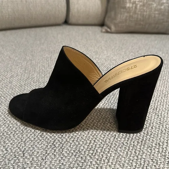 275 Central Women's Suede Shoes, Size 40