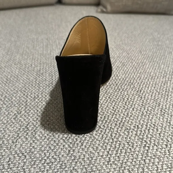 275 Central Women's Suede Shoes, Size 40