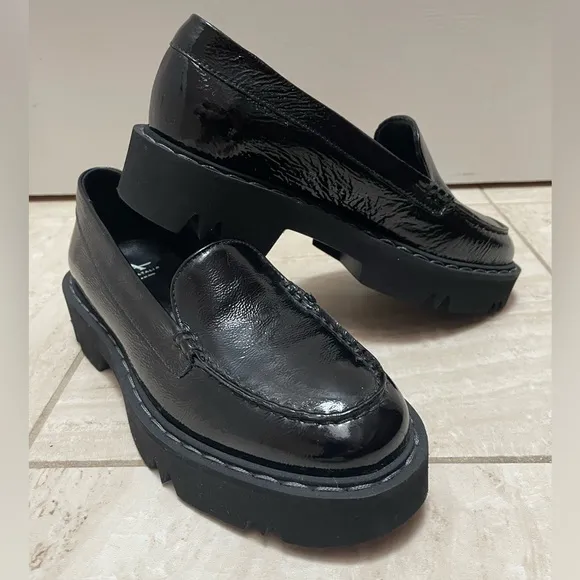 $450 New Aquatalia Hayley water resistant platform loafer black patent leather.