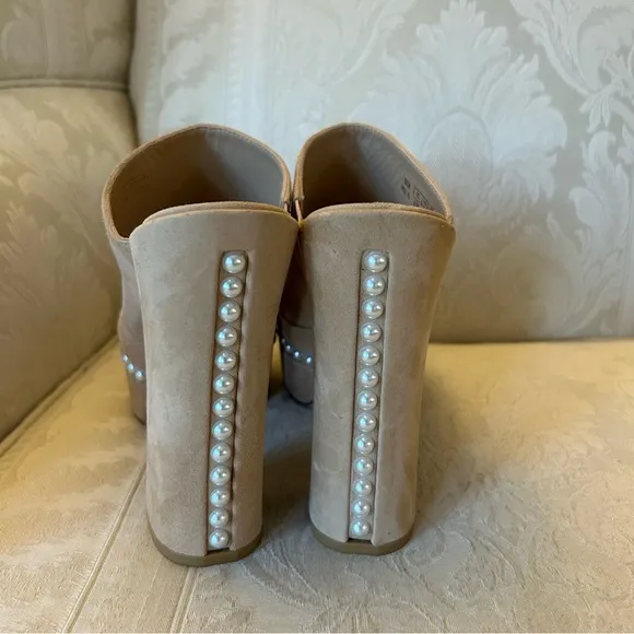 $695 Stuart Weitzman Skyhigh 145 Womens Suede Pearl Embellished Platform Heels