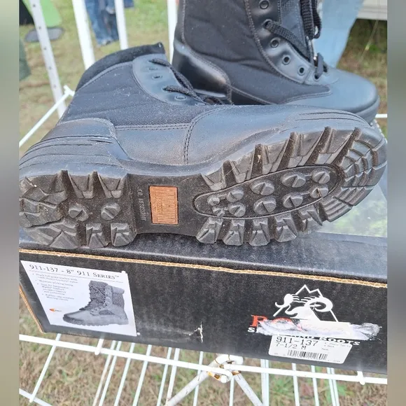 A pair of Rocky Magnum black leather work boots. Mens size 7.5. EUC.