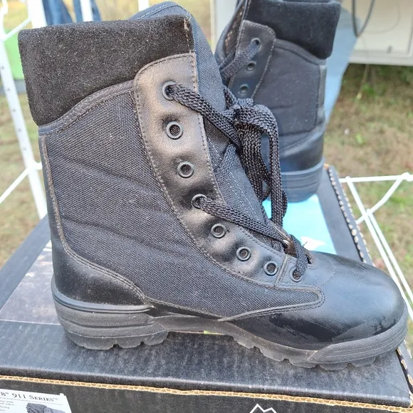 A pair of Rocky Magnum black leather work boots. Mens size 7.5. EUC.