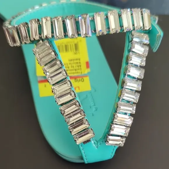 AAJ By Aminah Elegant Turquoise Sandals with Rhinestone Detailing