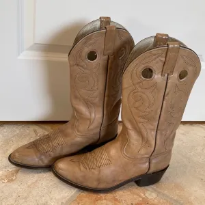 Acme cowboy boots Mens Size 10.5D blonde/Tan leather embroidered Western Work