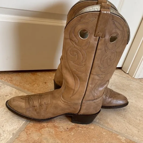 Acme cowboy boots Mens Size 10.5D blonde/Tan leather embroidered Western Work