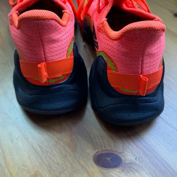 Adidas mahomes 1 athletic shoes size 9.5