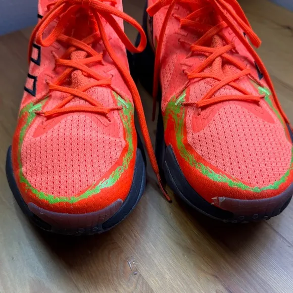 Adidas mahomes 1 athletic shoes size 9.5