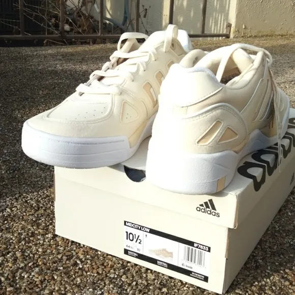 adidas MIDCITY LOW SHOES