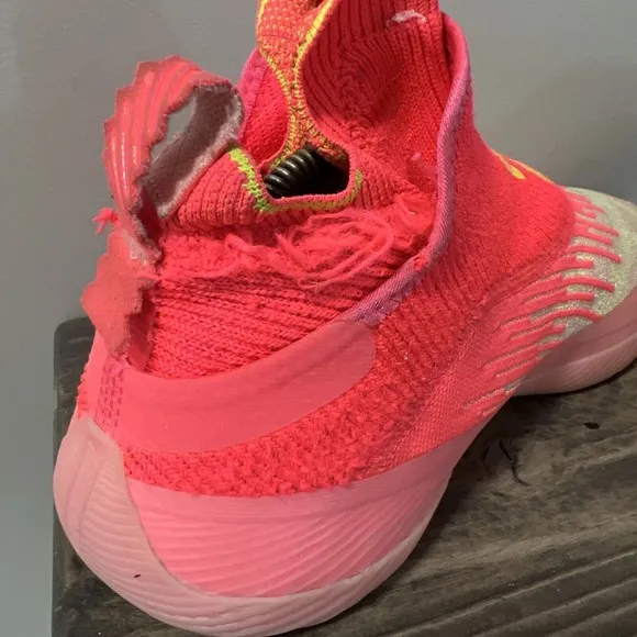 Adidas N3Xt L3V3L Futurenatural Mens Size 9 Signal Pink Primeknit H68992