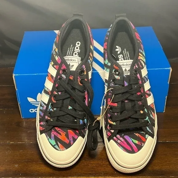 ADIDAS Nizza Low Top Platform Shoe HQ9857 | Neon Stripe 80s 90s Print
