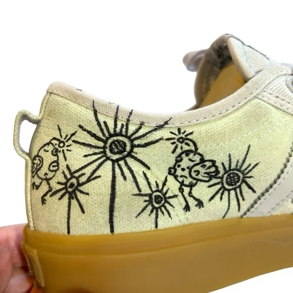 Adidas Nizza Platform Shoes Rare Unique Lemony Cream Color w/ Music Graphics 8