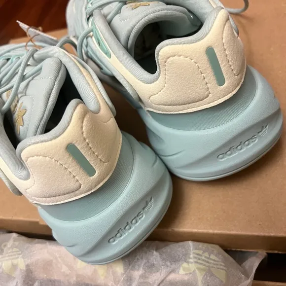Adidas Originals Ozelia Women's Athletic Teal Trainer Sneaker Running Shoes 6.5