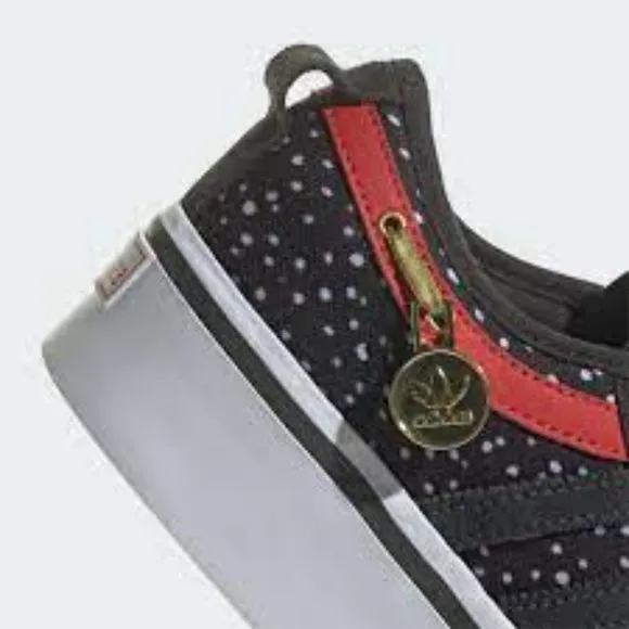 Adidas Orignals x Disneys 101 Daimatians Nizza Platform. New. Kids 3.5y - 6.5y.
