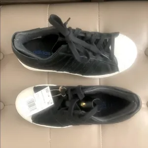 Adidas Superstar Black and White Athletic Shoes Sleek Design