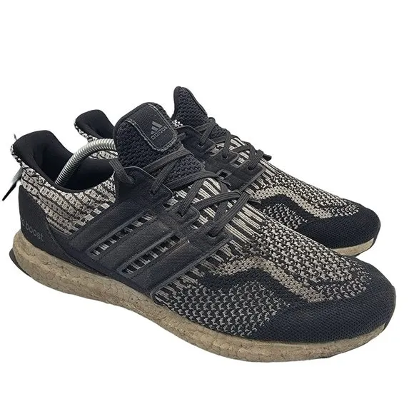 Adidas Ultra Boost 5.0 Mens 10 DNA Oreo Black Low Top Athletic Shoes FY9348