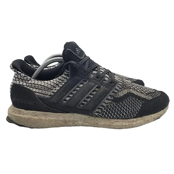 Adidas Ultra Boost 5.0 Mens 10 DNA Oreo Black Low Top Athletic Shoes FY9348