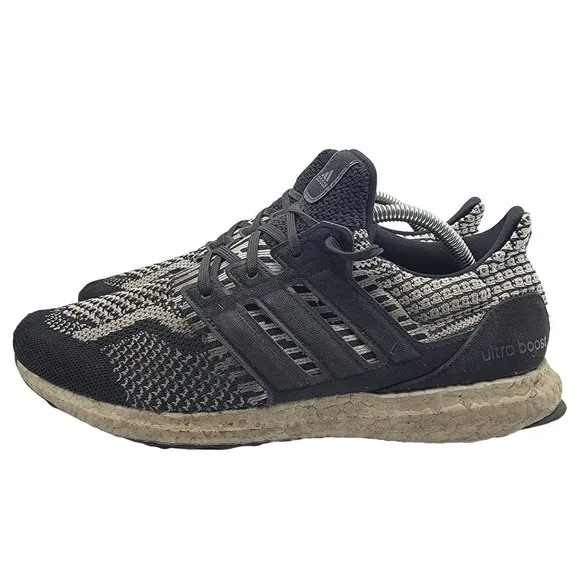 Adidas Ultra Boost 5.0 Mens 10 DNA Oreo Black Low Top Athletic Shoes FY9348