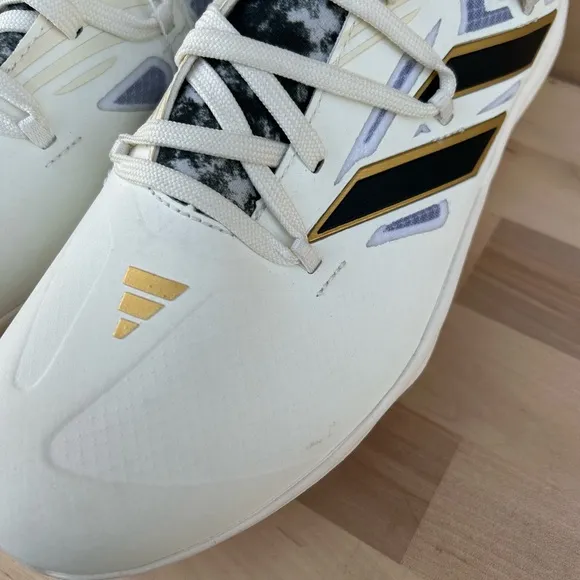 Adidas White and Gold Athletic Shoes Sz 9