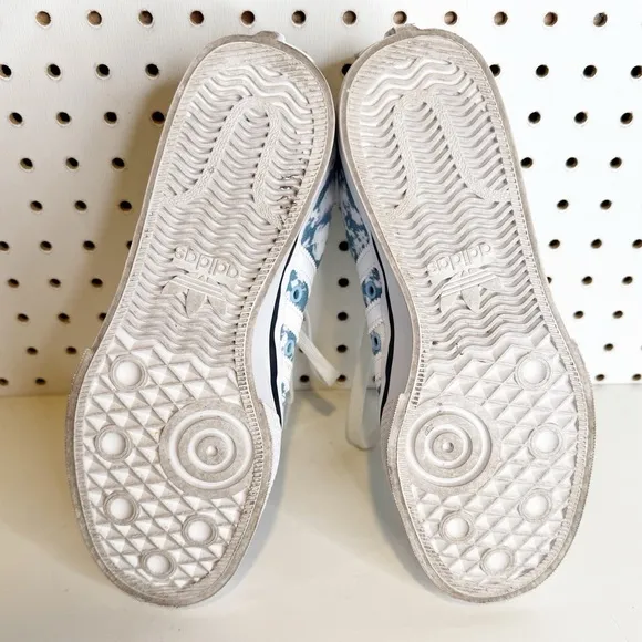 Adidas | Women's Originals Nizza Platform Shoes Sneakers w/ Cloud Sky Graphics