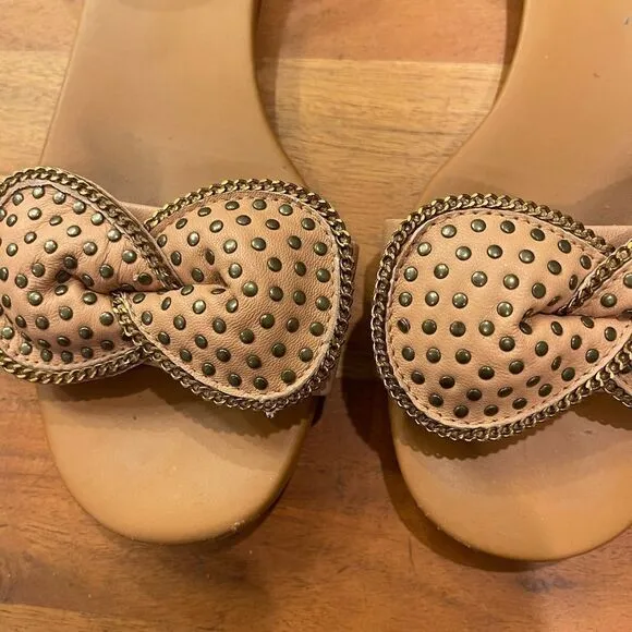 Adorable See by Chloe sandals