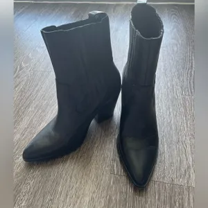 Aldo Women’s/Teen Cowboy Drerissa Ankle Western Booties Black Size 6.5