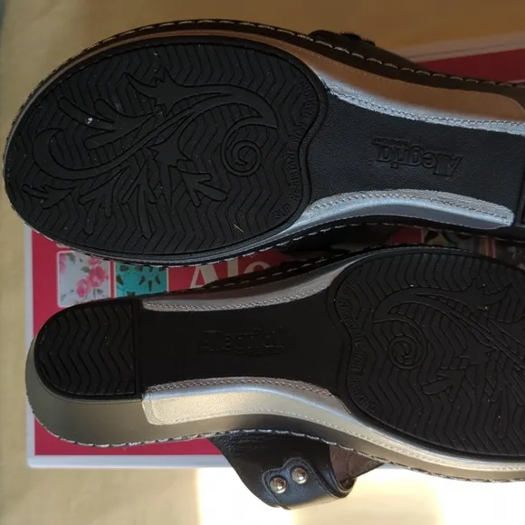 Alegria black/reptile NEW sandals. Size 39