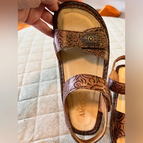 ALEGRIA Vienna Cowgirl Tobacco Brown Sandals Sz 37 US 7-7.5 Adj Straps