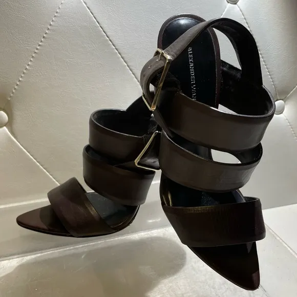 Alexander wang “kerry” sandals in molasses brown sz 38 Good condition