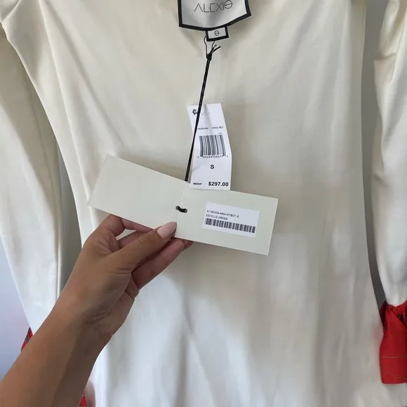 Alexis Estelle Dress, size S. White dress with red