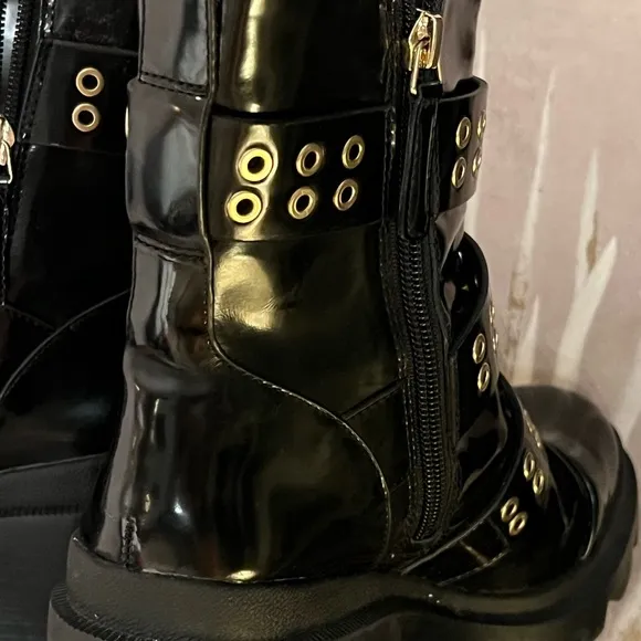ALICE  OLIVIA Super cool leather elegant ankle boots! NEW