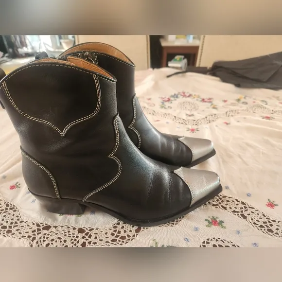 Alohas Buffalo Cowboy Western Leather Boots In Black And Silver Size 40