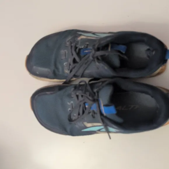 Altra Dark Blue Athletic Shoes Lone Peak Size 8