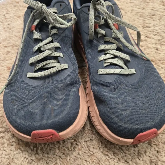 Altra Torin 7 Running Shoes - Navy and Pink Size 9
