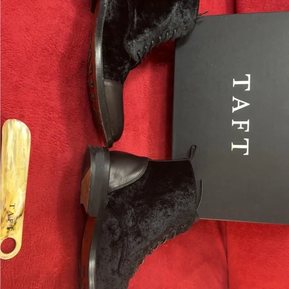 AMAZING Condition Used Twice Velvet, a luxury brand leather boots!!