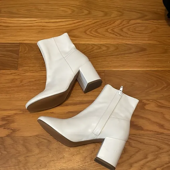 &amp; Other Stories White Leather Ankle Boots 37